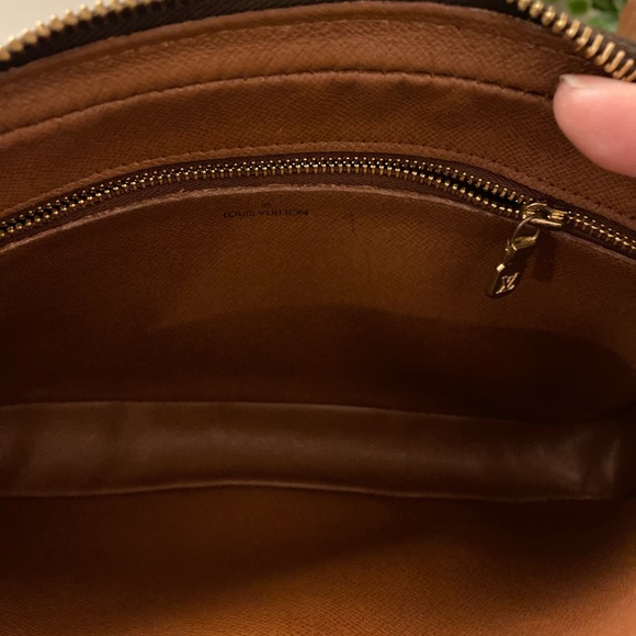 Authentic Louis Vuitton Marly Dragonne - Picture 4 of 8